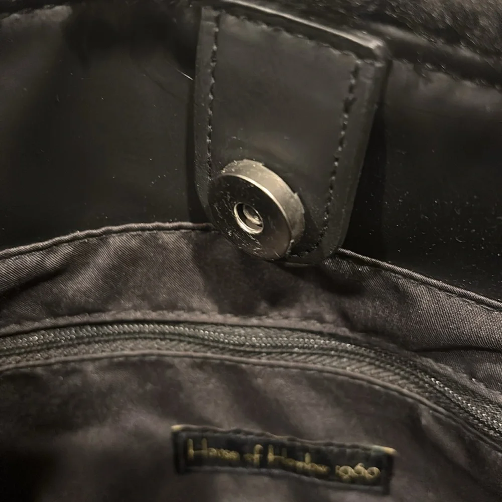 House of‎ Harlow 1960 - Black Furry Sherpa / Vegan Leather Tote Bag-
